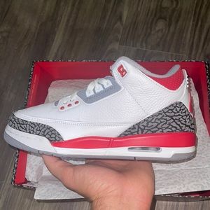 Air Jordan Retro 3 Fire Red Size 7Y 8.5F (Dead stock)